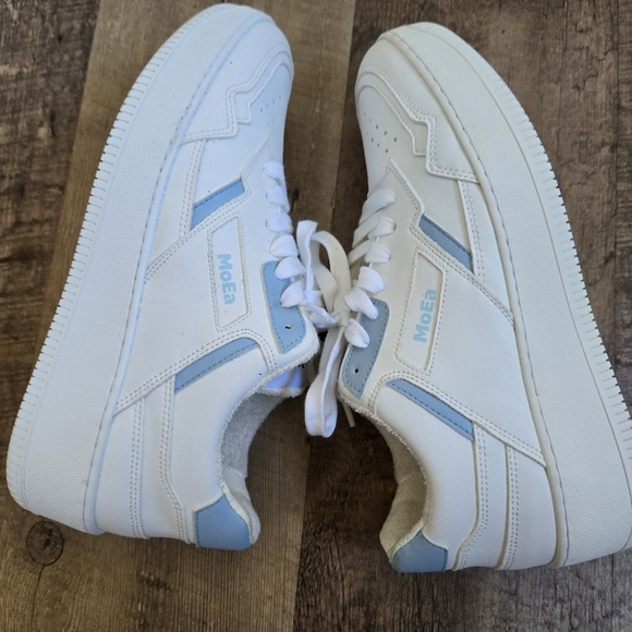Moea Womens Size 37 White and Blue Sneakers, Excellent Condition - Picture 10 of 15